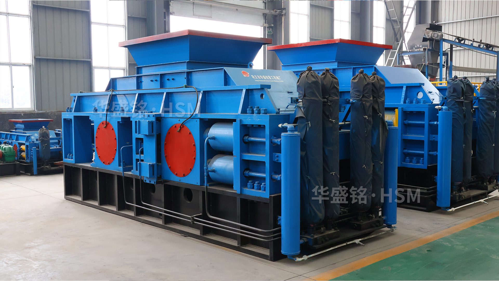 時(shí)產(chǎn)50噸以上選它!液壓對輥制砂機(jī)在中小型項(xiàng)目的實(shí)戰(zhàn)表現(xiàn)