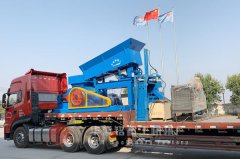 大型液壓移動(dòng)對(duì)輥制砂機(jī)哪家好，多少錢(qián)一臺(tái)